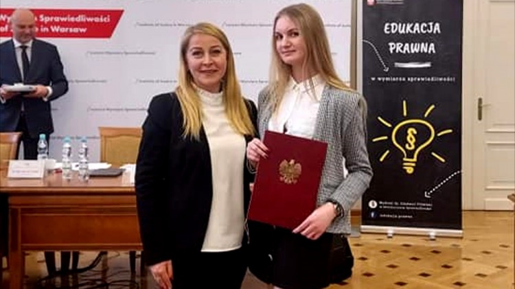 Nowy Dwór Gdański. Jola Gul laureatką Ogólnopolskiej Olimpiady Wiedzy o Prawie i Wymiarze Sprawiedliwości.