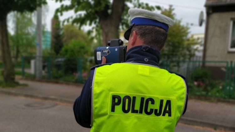 Nowy Dwór Gdański. Tylko w weekend 39 kierowców zatrzymanych za przekroczenie prędkości.