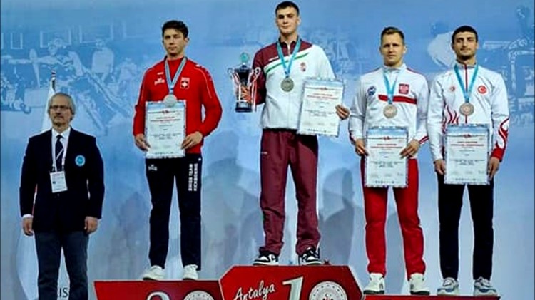 Malbork. Piotr Kołakowski brązowym medalistą Mistrzostw Europy w kickboxingu.