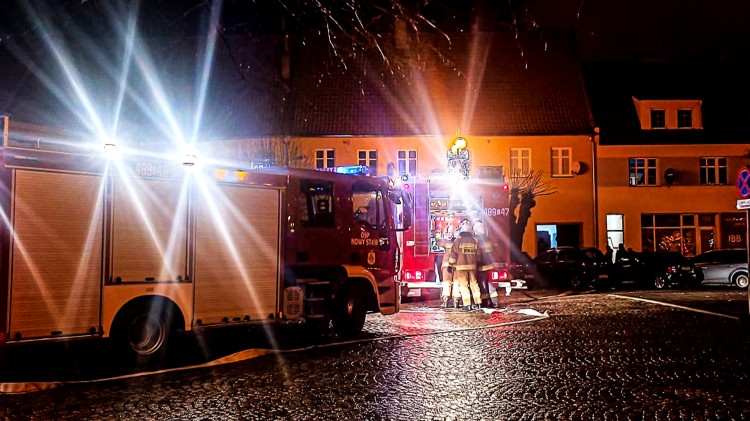 Nowy Staw. Pożar mieszkania na ul. Pułaskiego.