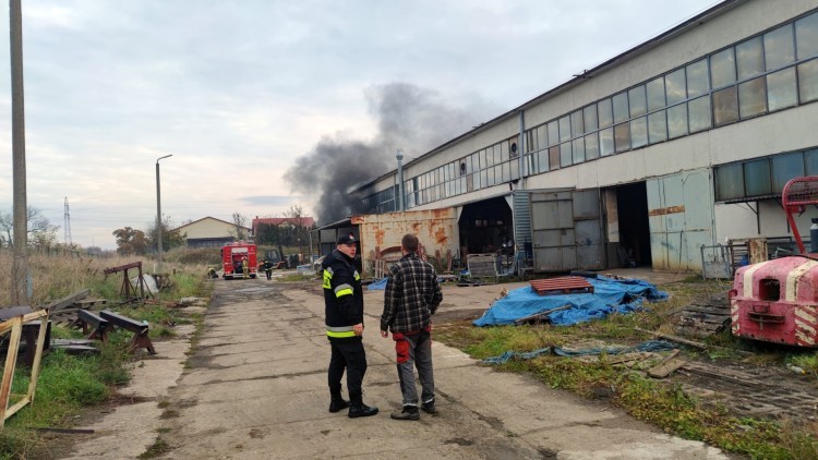 Malbork. Pożar w hali na Rakowcu. Zobacz wideo 26 października 2021