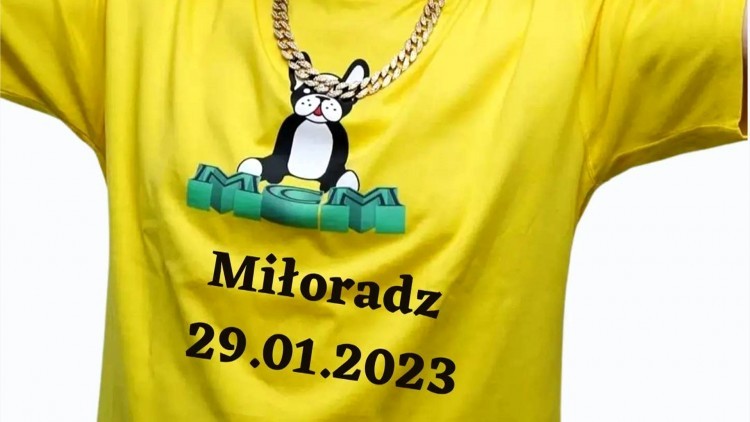 Gmina Miłoradz. Finał WOŚP na świeżym powietrzu - ruszyły pierwsze licytacje.