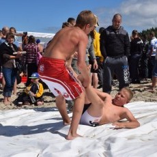 Walczyli na plaży. Za nami II Mistrzostwa Krajów Nadbałtyckich. Stegna&#8230;