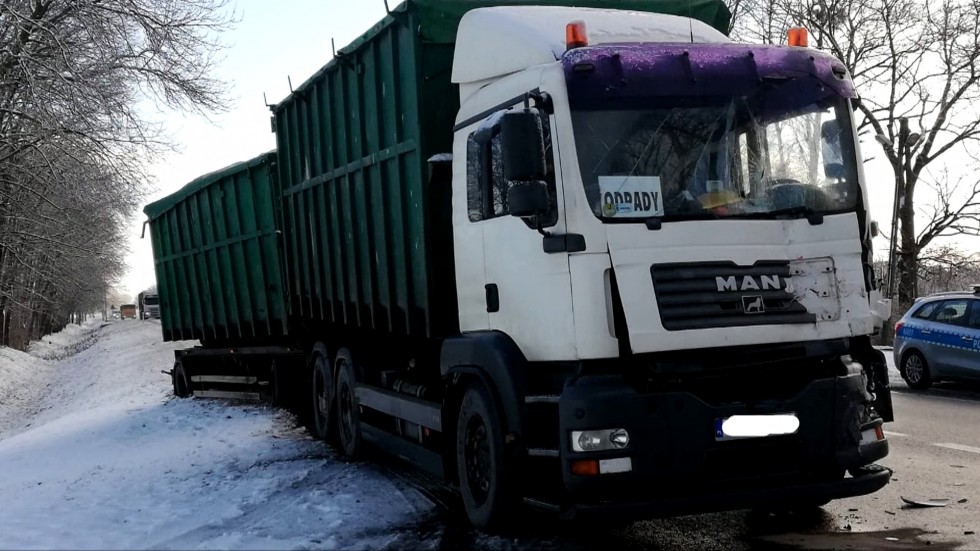 Fałszywe prawo jazdy ujawnione podczas kontroli drogowej w Postolinie