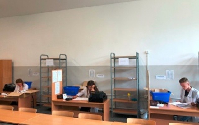 Nowy Dwór Gdański. Czy już wiesz, kim zostaniesz w przyszłości? Zapoznaj się z ofertą Zespołu Szkół.
