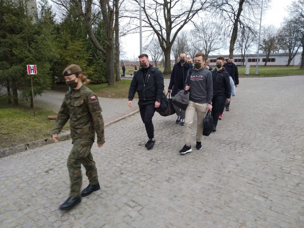 Malbork. Kolejni ochotnicy założyli mundur 7 Pomorskiej Brygady Obrony Terytorialnej.