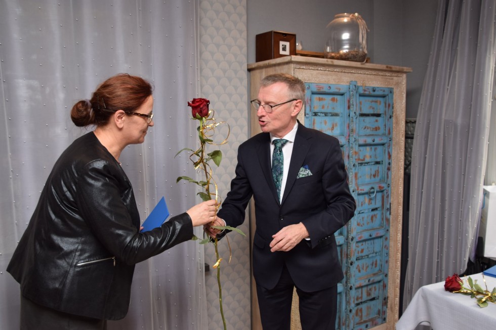 Nowy Dwór Gdański. Nagrody dla nauczycieli z okazji Dnia Edukacji Narodowej.