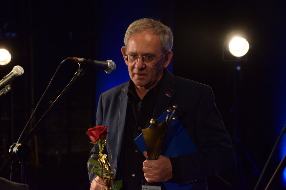 Nowy Dwór Gdański. Nagrody Burmistrza wręczone. Wśród laureatów śp. dr Stanisław Kusiak.