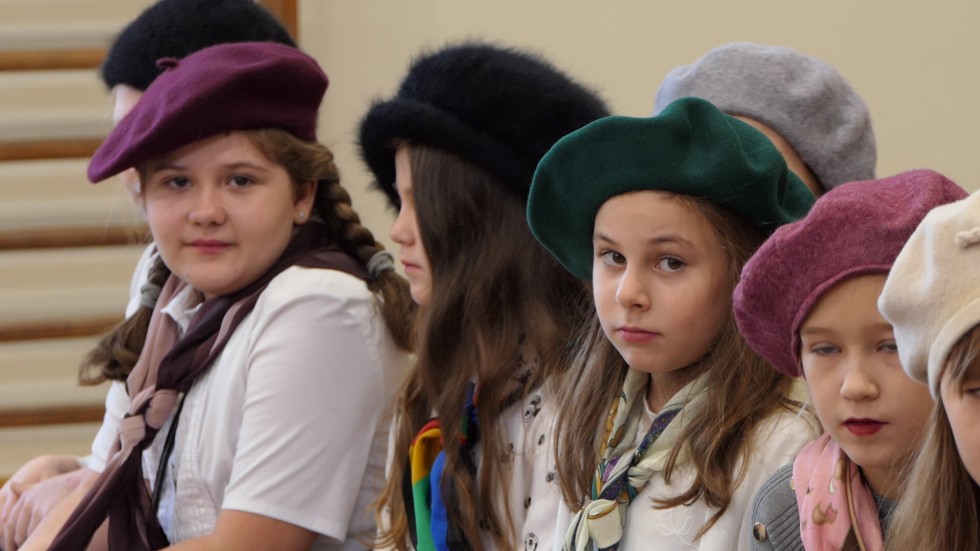 Rozkwitały pąki białych róż... - recital patriotyczny w SP w Nowej Wsi Malborskiej.