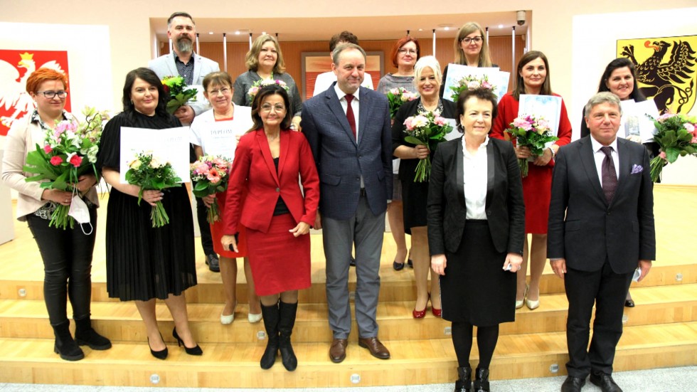 Uroczysta gala konkursu Nauczyciel Pomorza Roku 2021 – wśród laureatów nauczycielka z Lubieszewa.