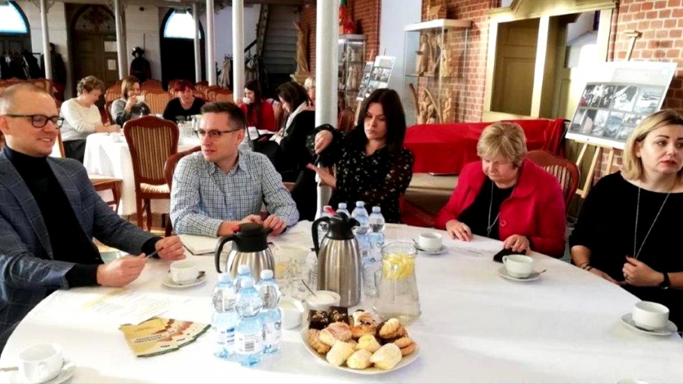 Szkoła zawodowa pozytywnym wyborem - spotkanie studyjne w Nowym Stawie.
