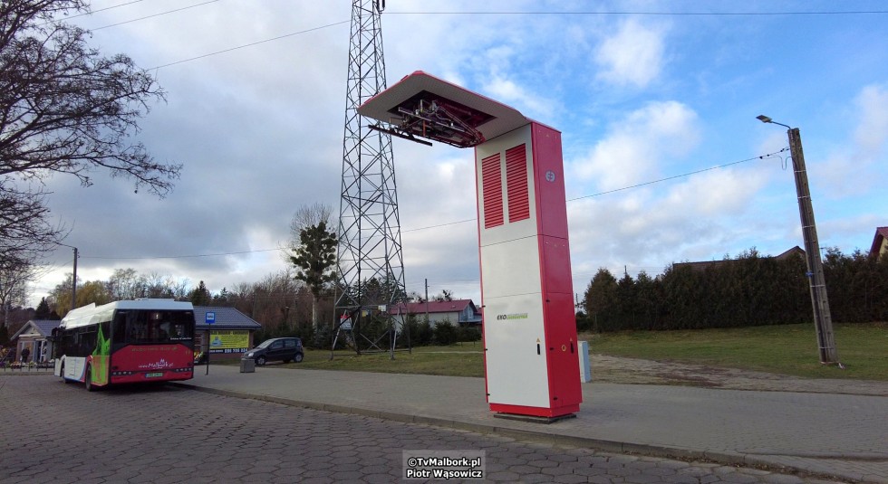 Ładowarka pantografowa na pętli przy malborskim Cmentarzu Komunalnym - 20.11.2021