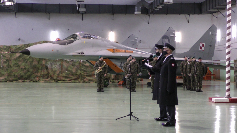 22. Baza Lotnictwa Taktycznego w Malborku ma nowego dowódcę. Został nim doświadczony pilot MiG-29, płk Mariusz Wiączkowski [wideo, zdjęcia]