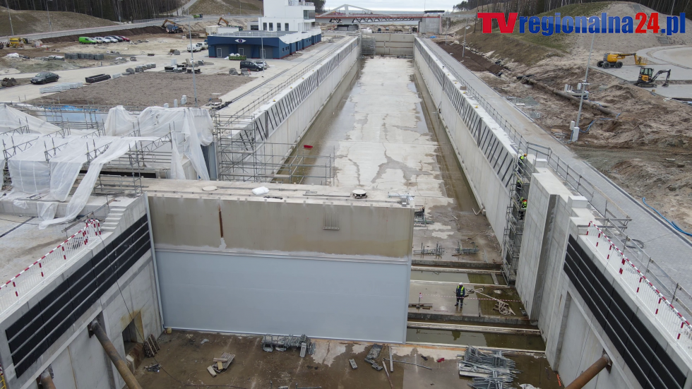 Przekop Mierzei Wiślanej. Zamykanie i otwieranie bramy w śluzie! 4K
