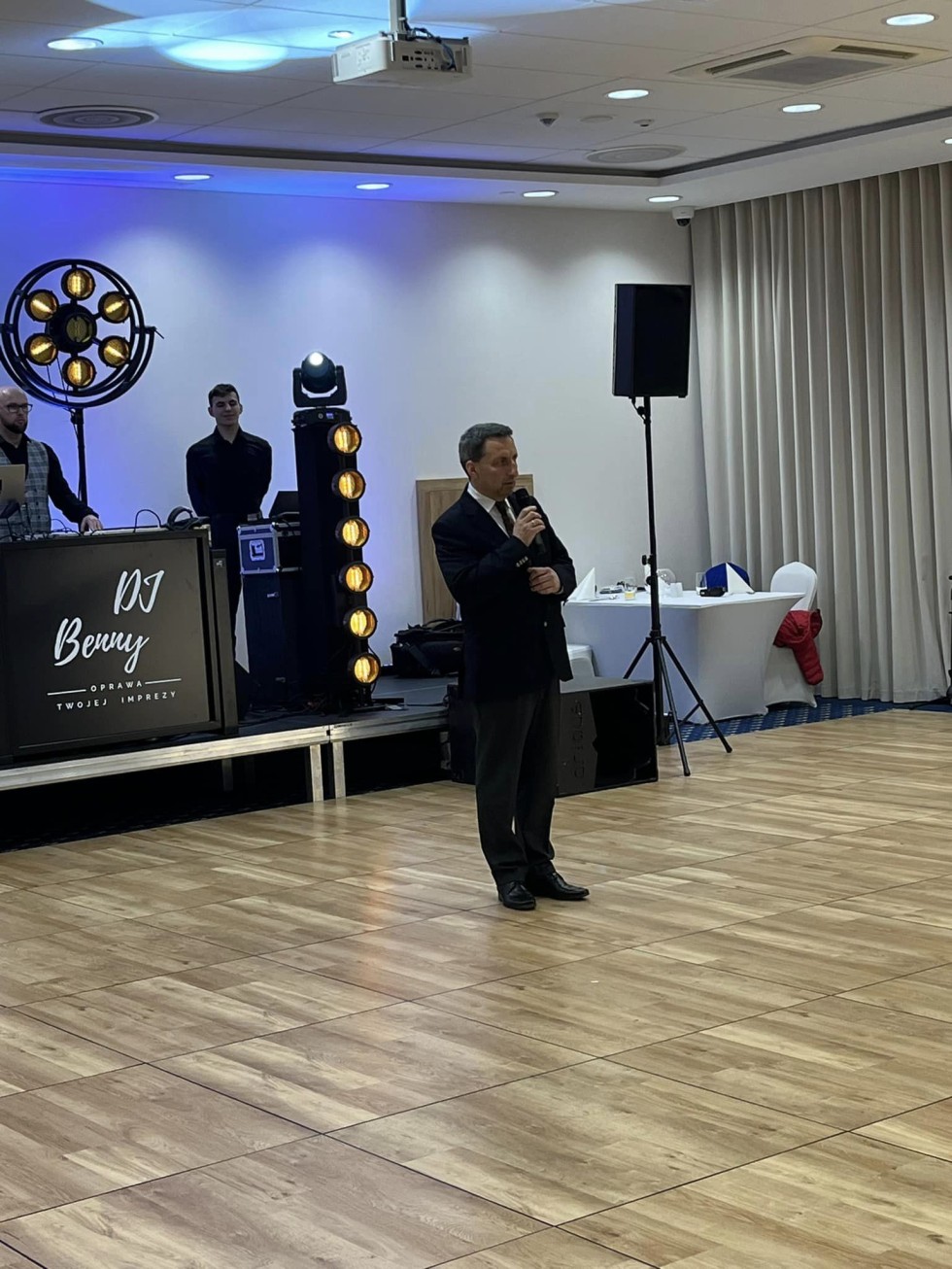 Bal studniówkowy ZST w Malborku. Wideo i zdjęcia