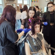 Szkolenie fryzjerskie w Centrum Edukacji Zawodowej w Malborku - wiedza,…