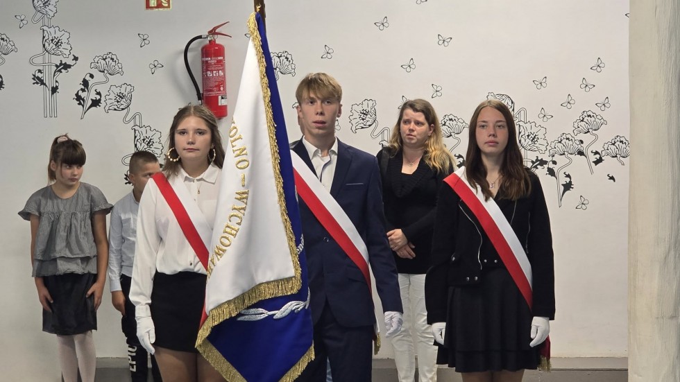 Nowy rok szkolny 2026/2027 rozpoczęty. Władze Powiatu Nowodworskiego uczestniczyły w inauguracjach
