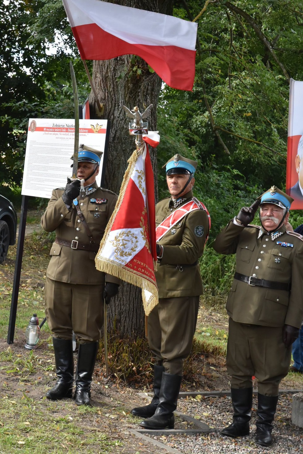 „Inka” wciąż żywa w pamięci. Uroczystości w Waplewie Wielkim i Tulicach