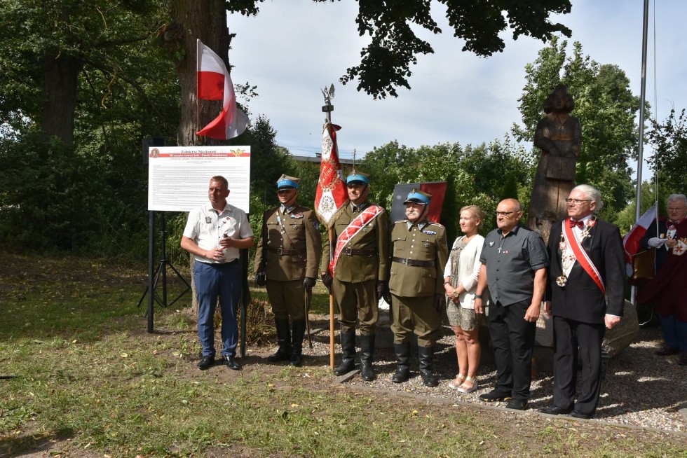 „Inka” wciąż żywa w pamięci. Uroczystości w Waplewie Wielkim i Tulicach