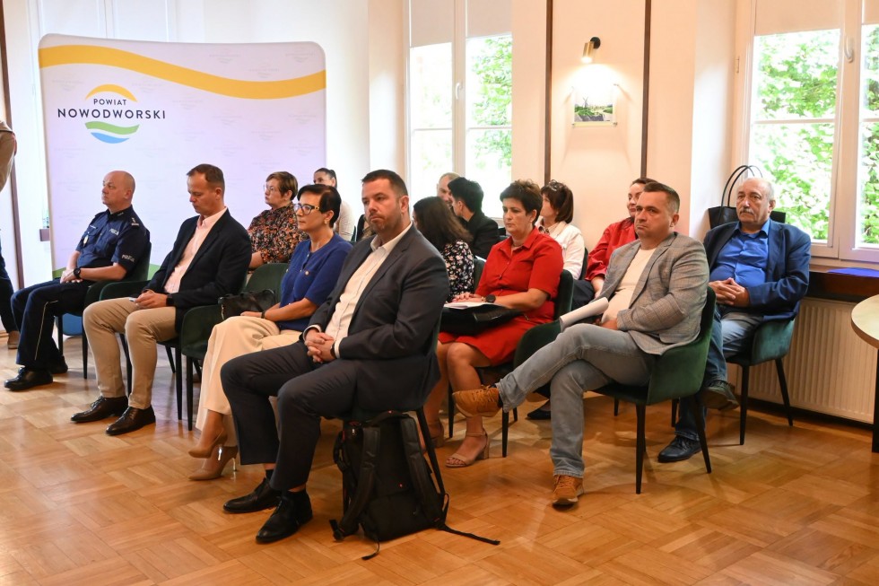 Rada Powiatu w Nowym Dworze Gdańskim „za” związkiem metropolitalnym.