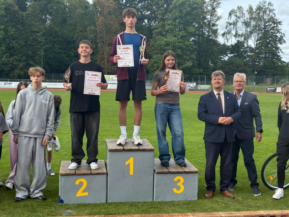 Sportowy sukces uczniów z Gminy Malbork. II miejsce drużynowo w Biegu Trzeźwości