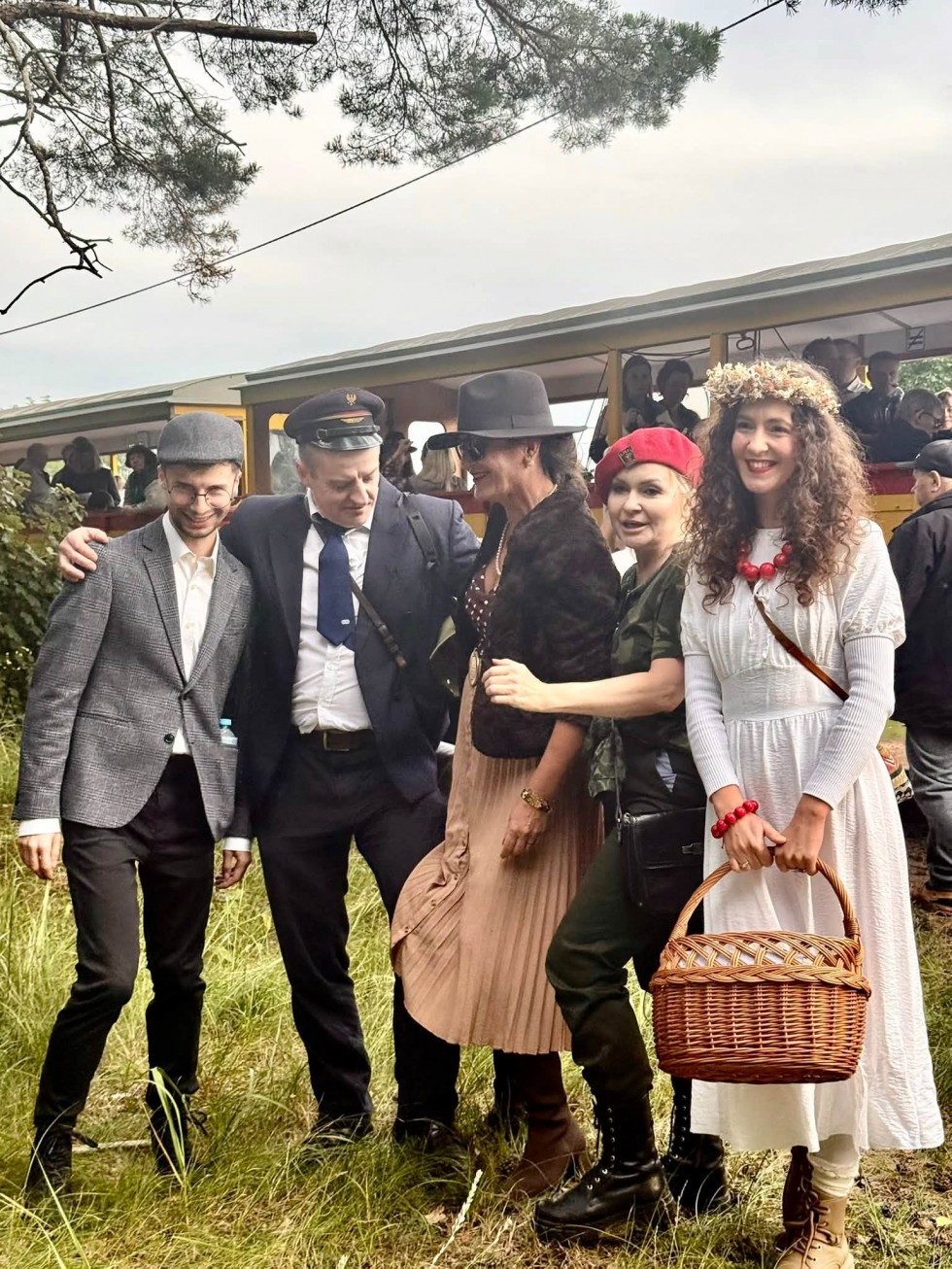 „Pociąg do Sztutowa” pełen historii i muzyki. Niezwykła podróż Żuławską Koleją Dojazdową