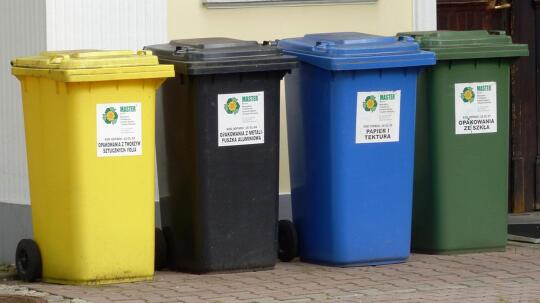 Wkrótce mycie i dezynfekcja pojemników na odpady. Sprawdź terminy dla swojej miejscowości